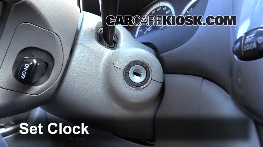 2008 Toyota Sienna CE 3.5L V6 Mini Passenger Van Clock